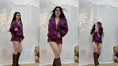 【高颜反差美少女】长靴韩舞 something露脸抖音风艺校才女杨晓花定制露脸福利，现代古风各种裸舞，又美又欲，值得一看